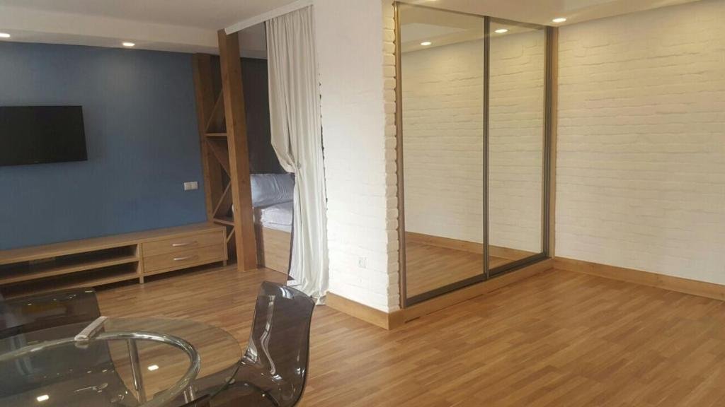 Караганда: Sunrise inn apartment on Bukhar Zhyrau st. 72-23