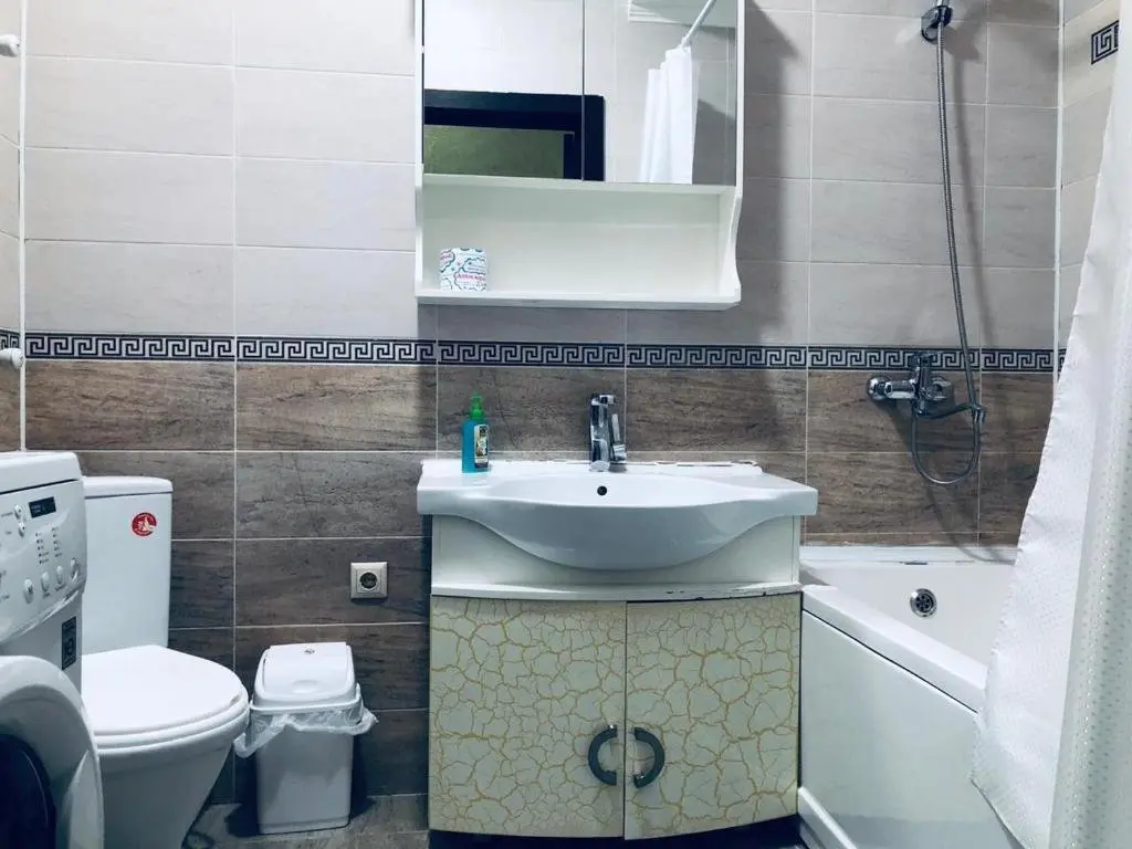 Алматы: Arai apartments on 6 floor 94