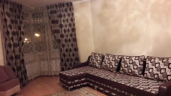 Алматы: Apartment on Algabas 1