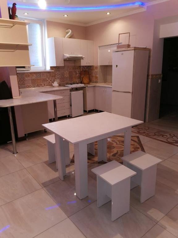 Алматы: Apartment on Dimitrova 74