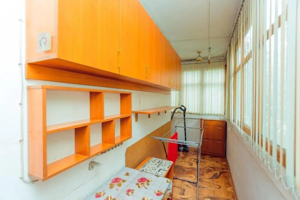 Алматы: Apartment on Zholdasbekov 18