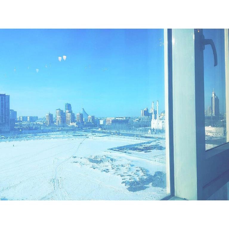 Астана: Wonderful apartment on Sarmat Sauran 3/1str