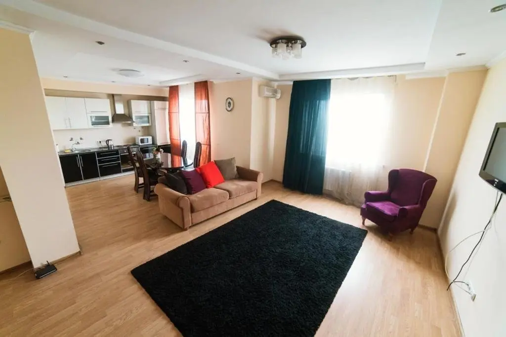 Алматы: Apartment MegaTower 000349
