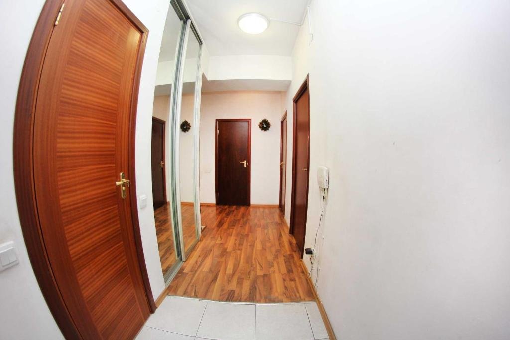 Алматы: Apartment on Buzurbayeva 23