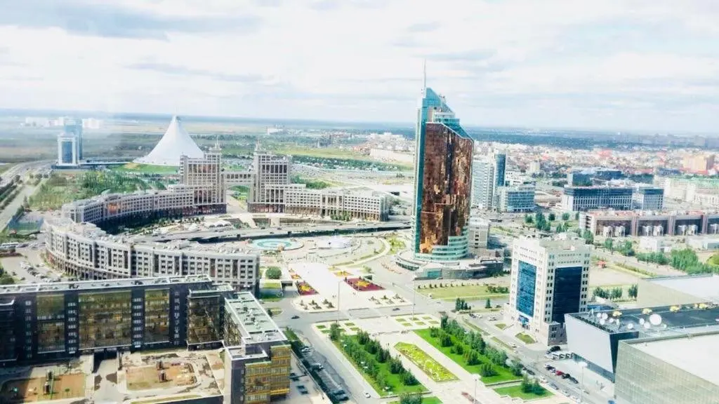 Астана: Apartment Severnoye Siyaniye 37