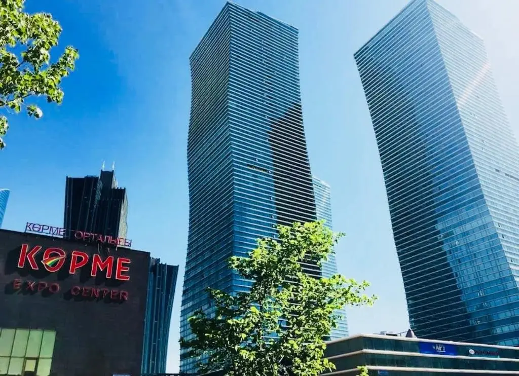 Астана: Apartment Severnoye Siyaniye 37