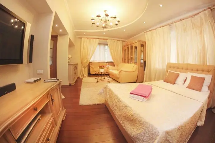 Алматы: Tolebaeva 82