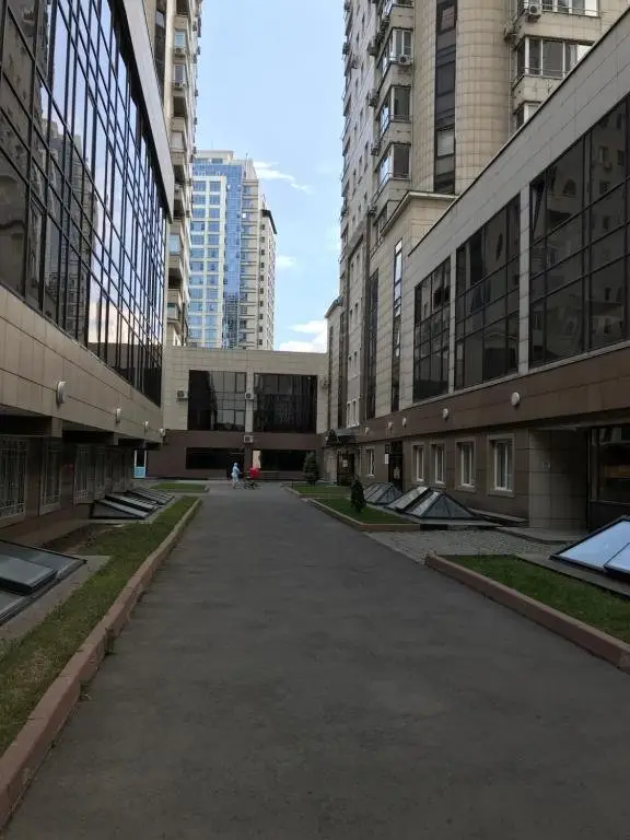 Алматы: Apartment on Satpaev 30