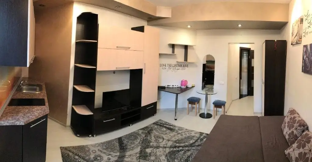 Алматы: Apartment on Satpaev 30