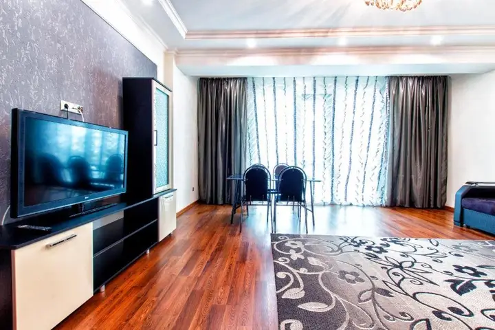 Астана: 3 komn apartamenty v ZhK Nursaia-2