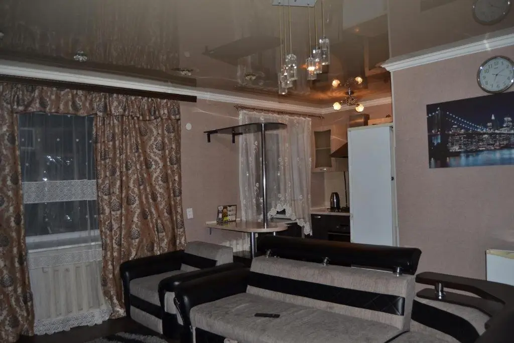 Караганда: Sunrise apartment on Boulevard Mira 17a