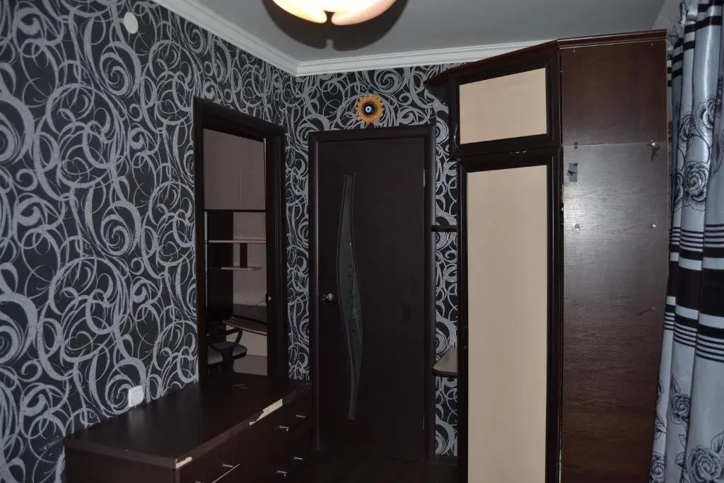 Караганда: Sunrise apartment on Boulevard Mira 17a
