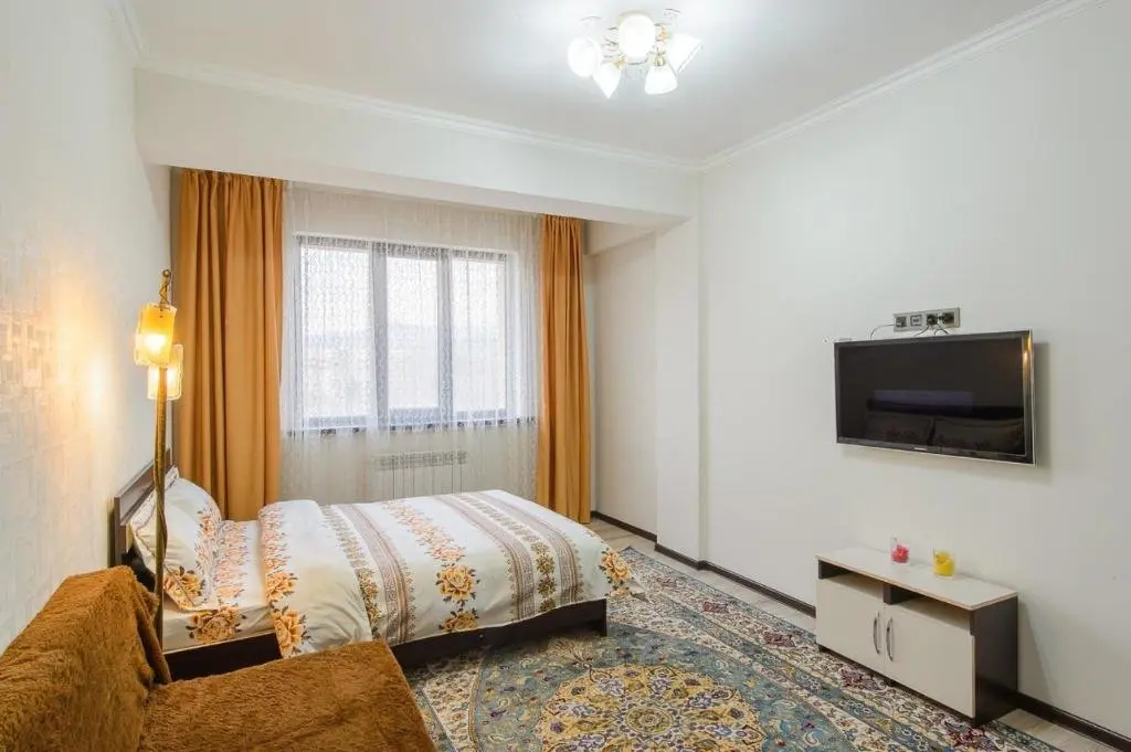 Алматы: Apartment on Zhetysuskaya 4 app 90