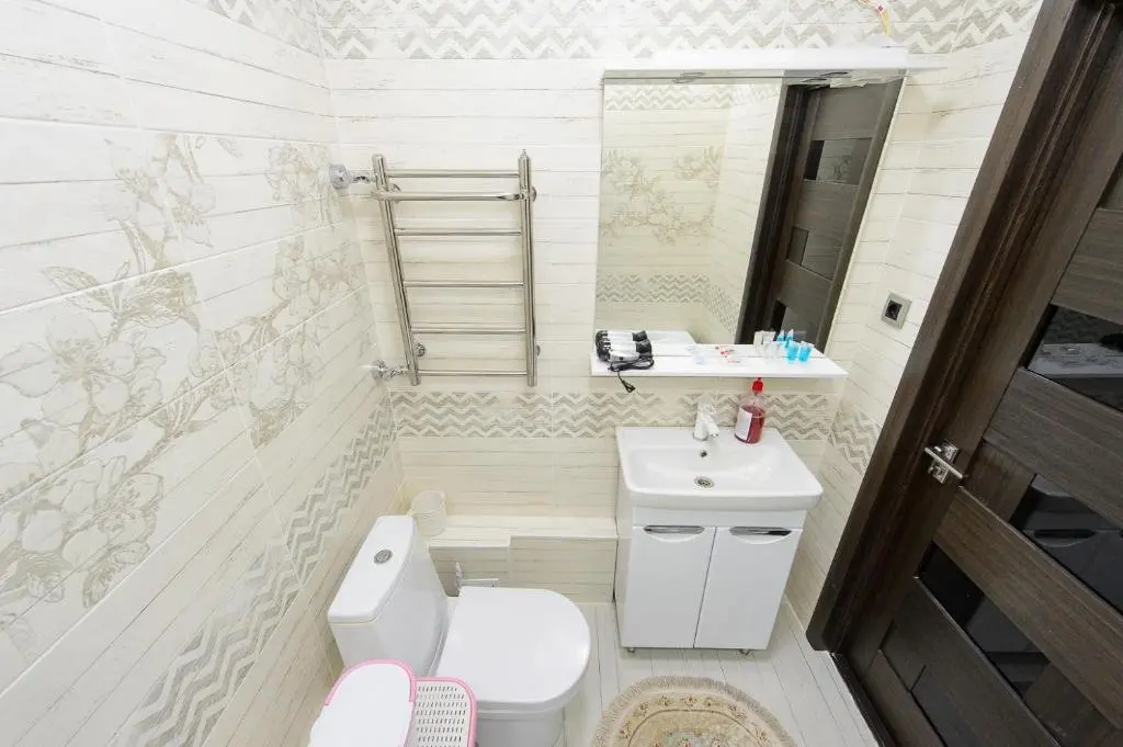 Алматы: Apartment on Zhetysuskaya 4 app 90