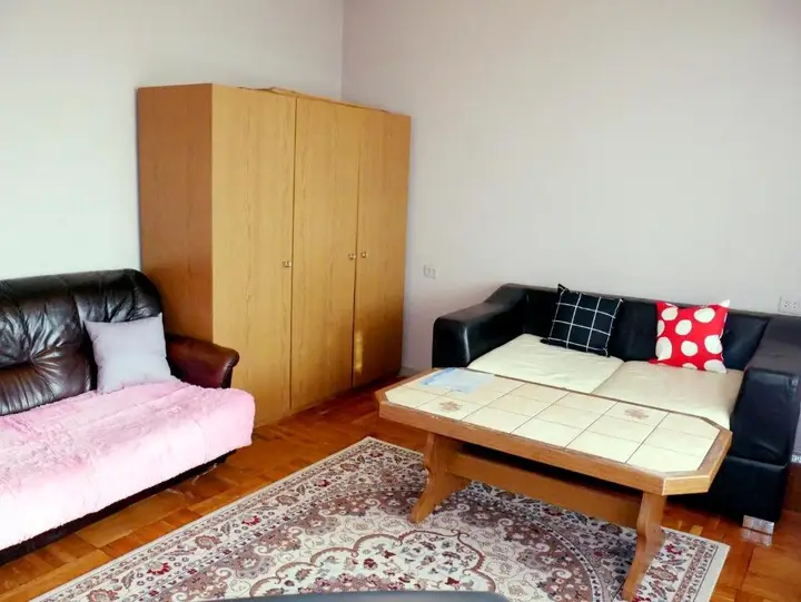 Алматы: Apartment on Dostyk 36