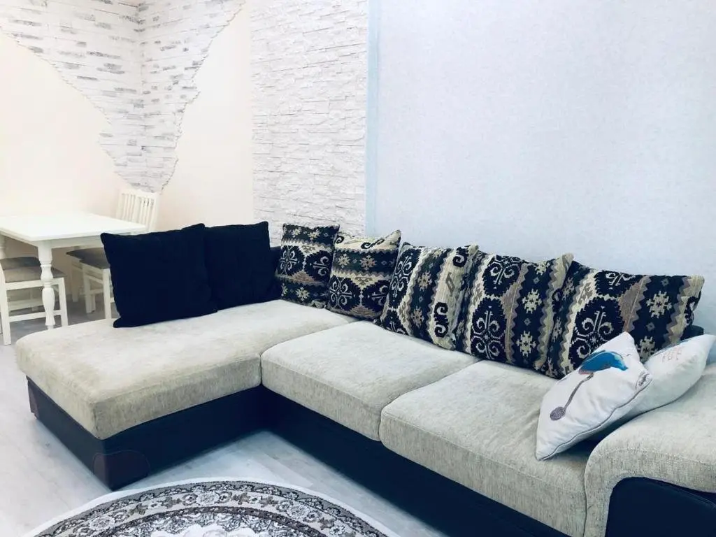 Алматы: Apartments on Aimanov street 6 floor 250
