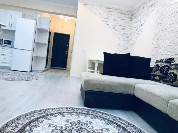 Алматы: Apartments on Aimanov street 6 floor 250