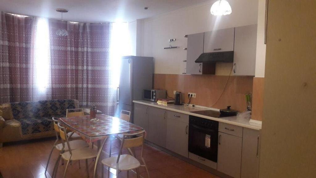 Алматы: Apartments on Masanchi 98 B