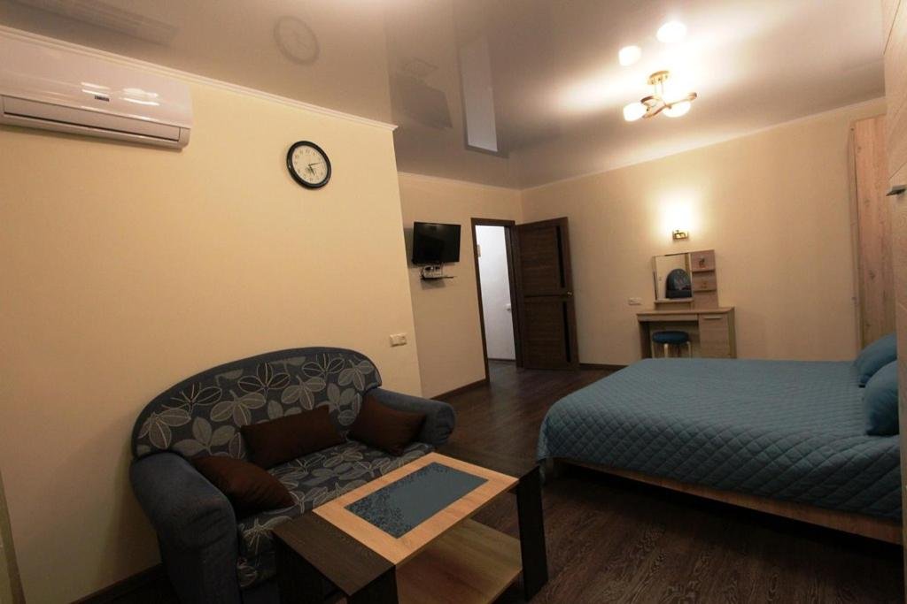 Алматы: Nadezhda Apartments near Circus