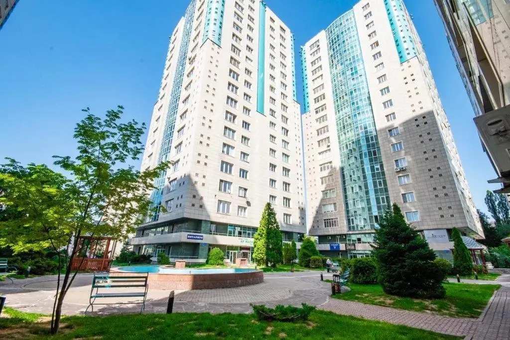 Алматы: Almaty Towers Apartment-2