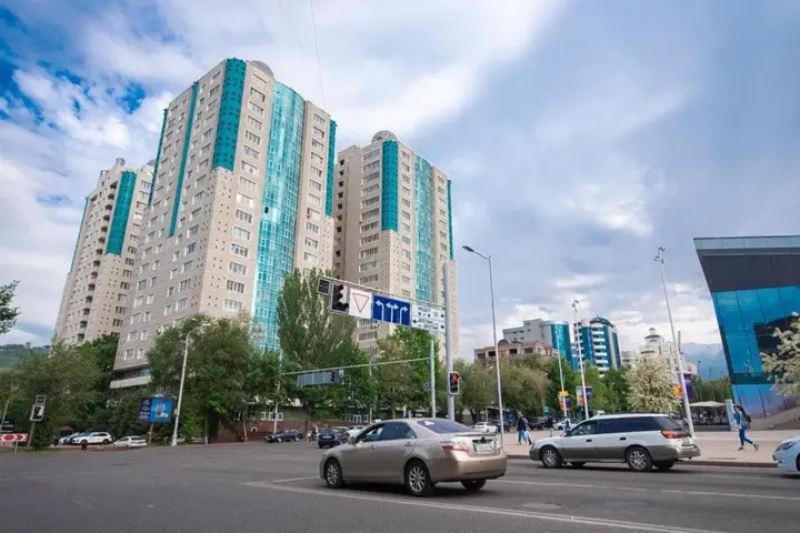 Алматы: Almaty Towers Apartment-2