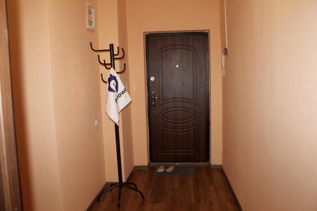 Алматы: Apartments on Momyr 1