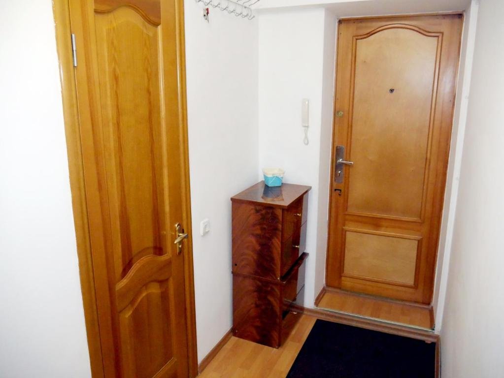 Алматы: Apartment on Rozibakieva 250