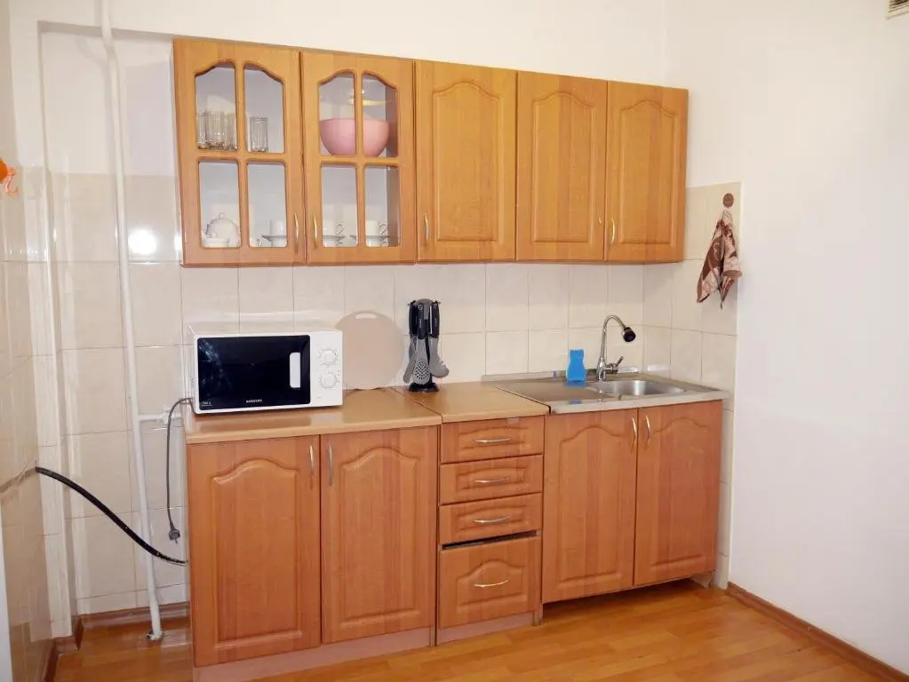 Алматы: Apartment on Rozibakieva 250