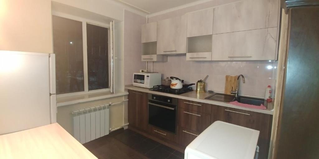 Алматы: Apartment on Timiryazeva 71