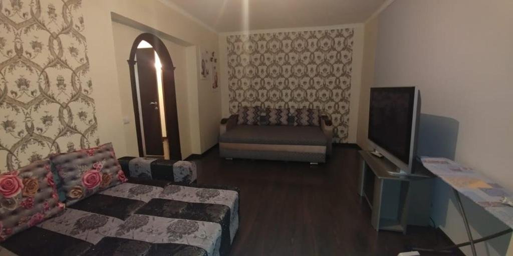 Алматы: Apartment on Timiryazeva 71