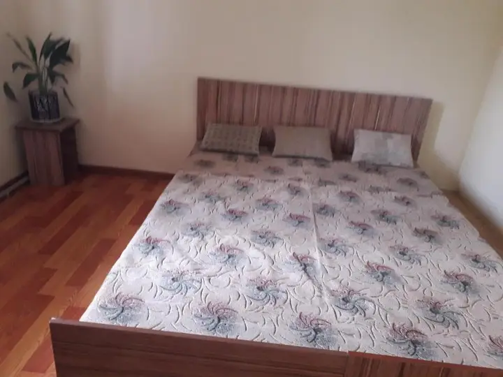 Алматы: Room On Yesenberlin 71
