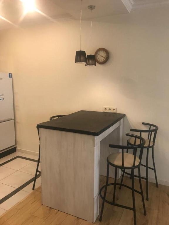 Алматы: Apartment on Brusilovksogo 167
