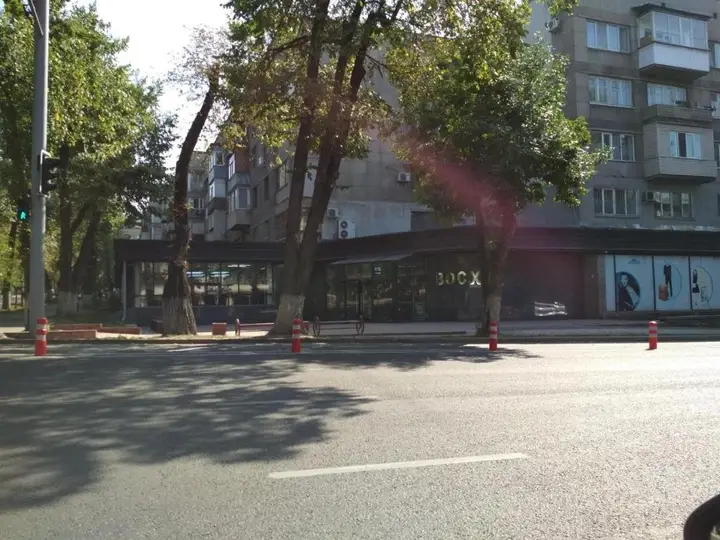 Алматы: Apartment on Kunaeva 163