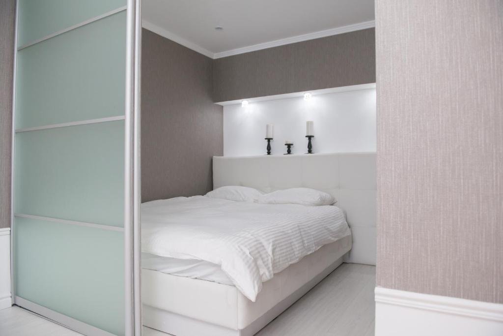 Уральск: VIP Apartments on Kurmangazy 154/11
