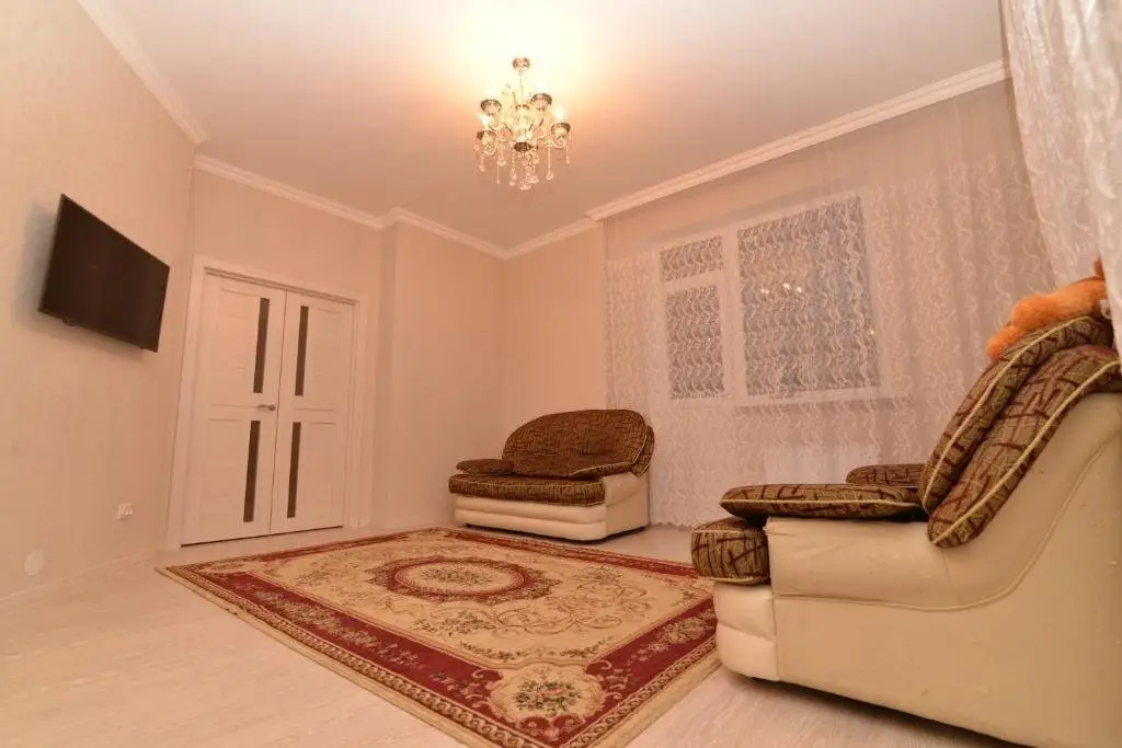 Астана: Apartamienty Na Ulitsie Turkiestan, 10