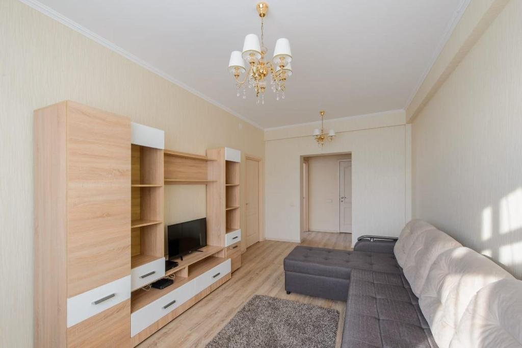 Алматы: Apartments on Kazybek by 125 1 floor 6