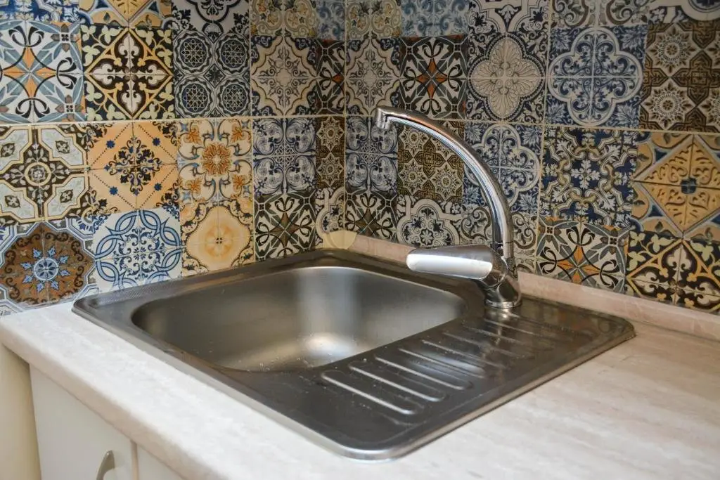 Алматы: 5 Rooms Hostel Almaty