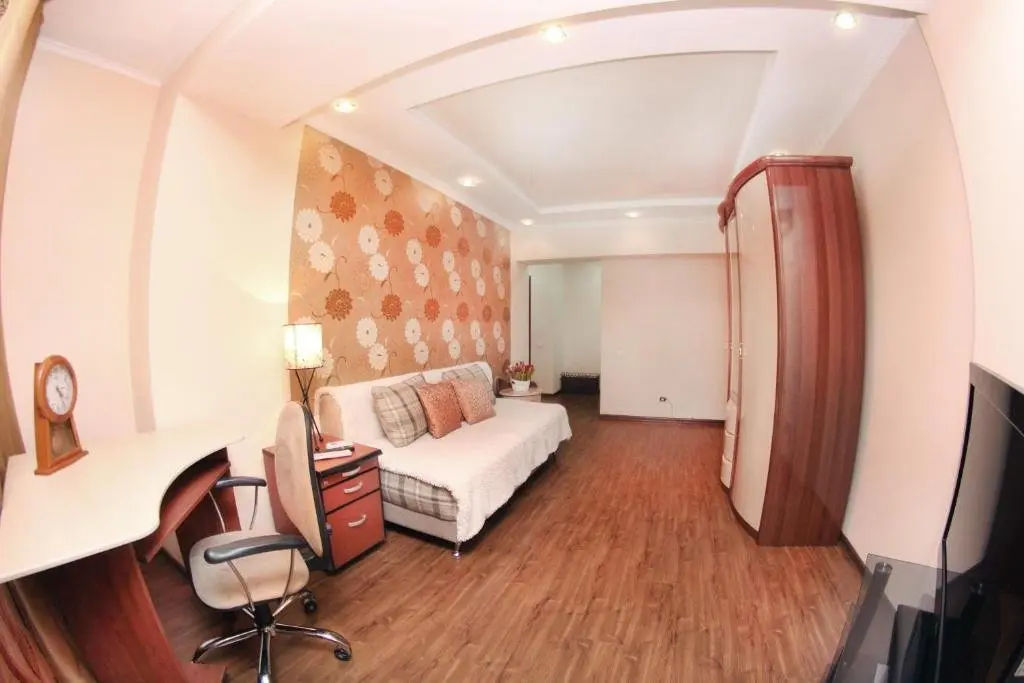 Алматы: Apartments on Panfilova 80