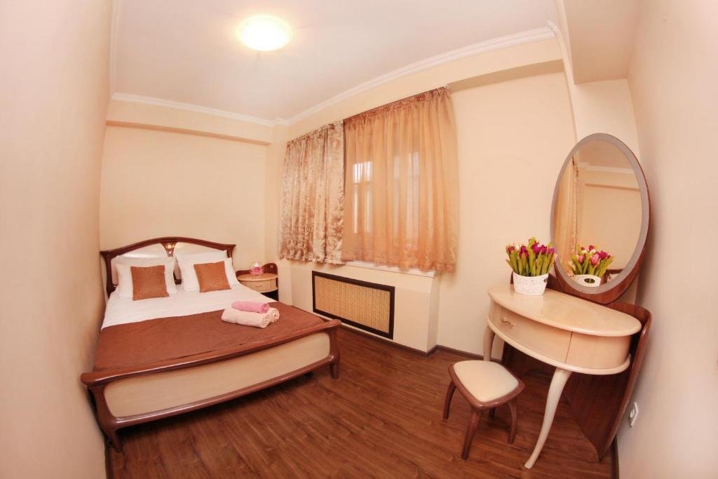 Алматы: Apartments on Panfilova 80