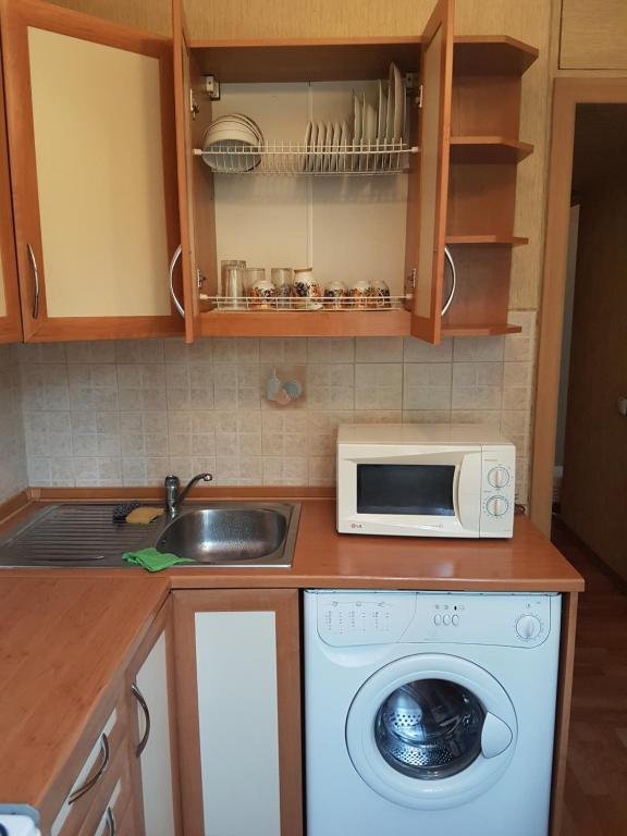 Алматы: Apartments on Nauryzbai Batyr 49/64