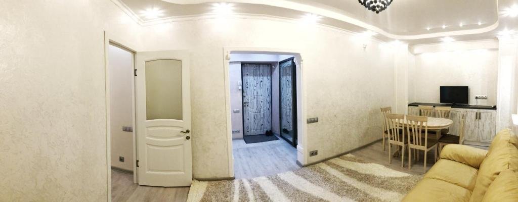 Алматы: Apartment on Mikrorayon 3