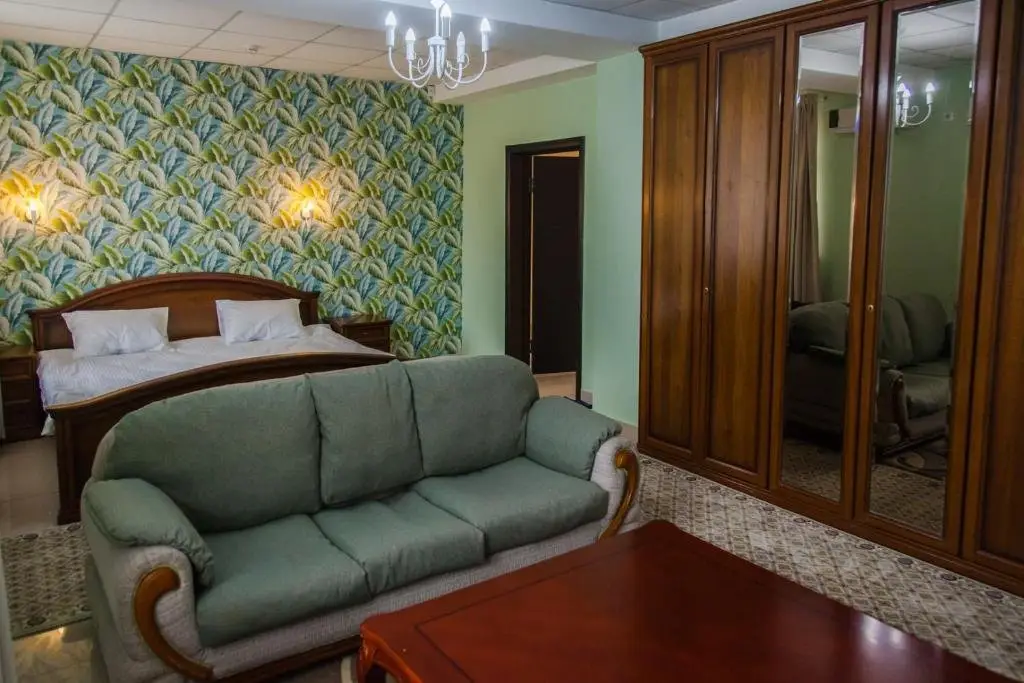 Алматы: Tal Hotel
