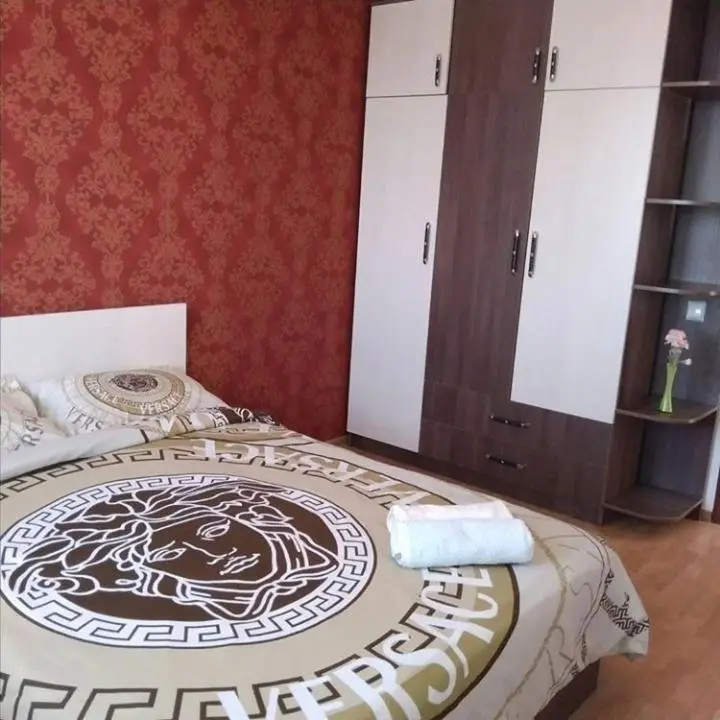Алматы: Apartment on Kazybeka Bi 139/2