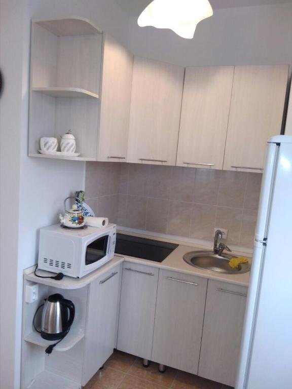 Алматы: Apartment on Kazybeka Bi 139/2