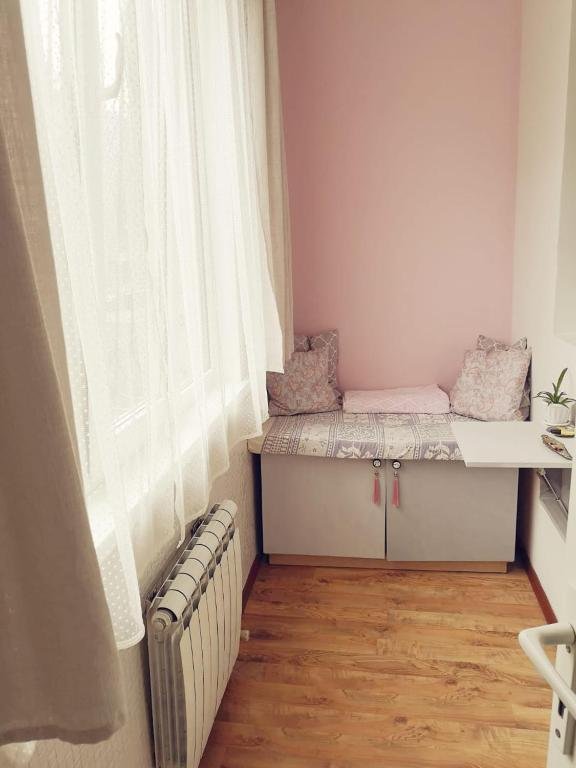 Алматы: Room On Vakhtangova 17A