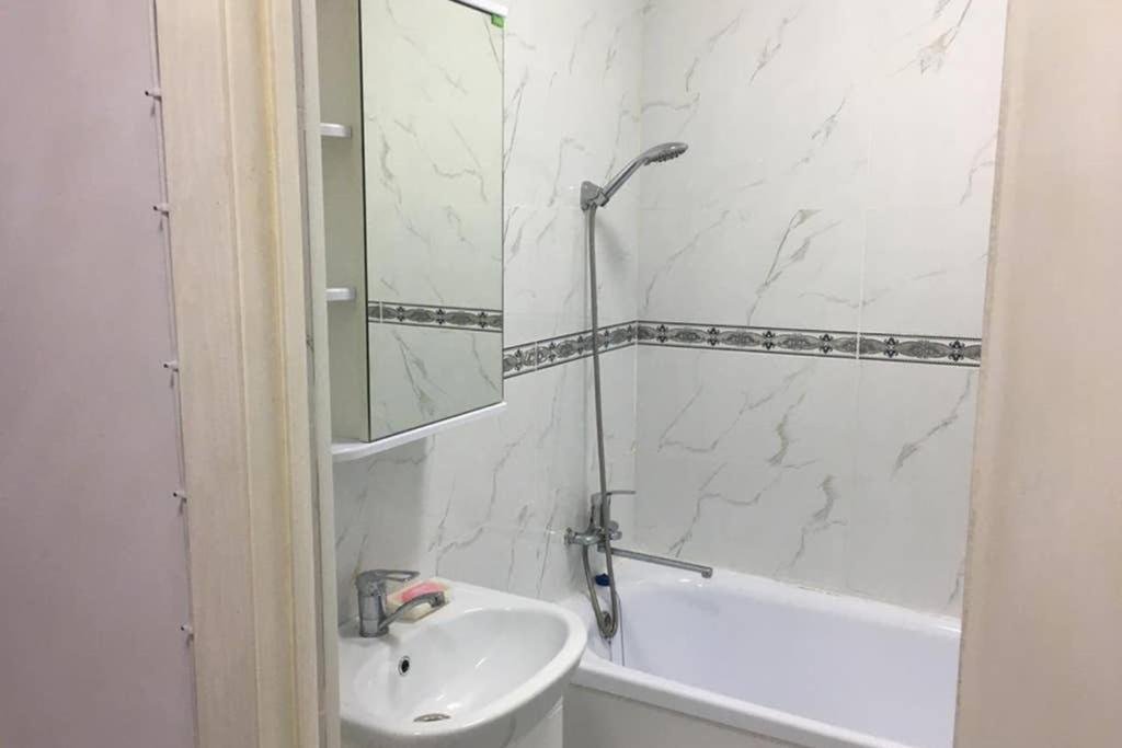 Алматы: YourHouse Ush-Sunkar apartment 542