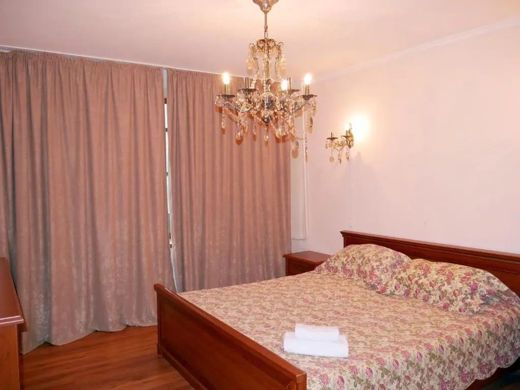 Алматы: Apartment on Jarokova 167