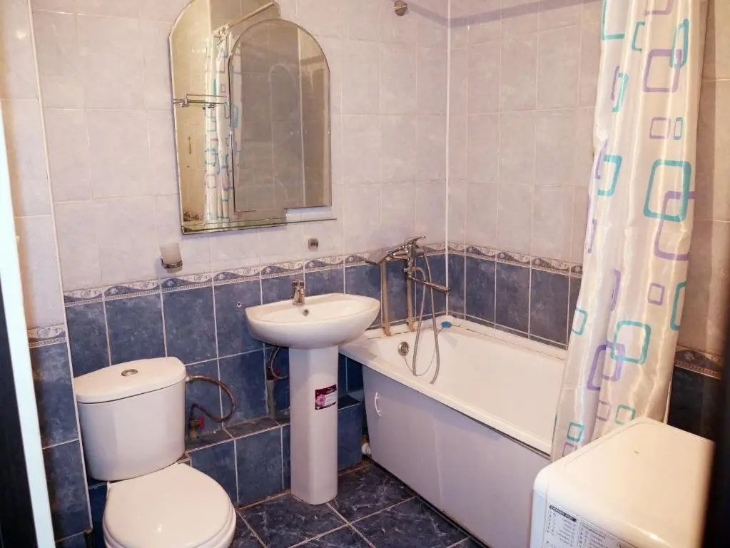 Алматы: Apartment on Satpaev 78