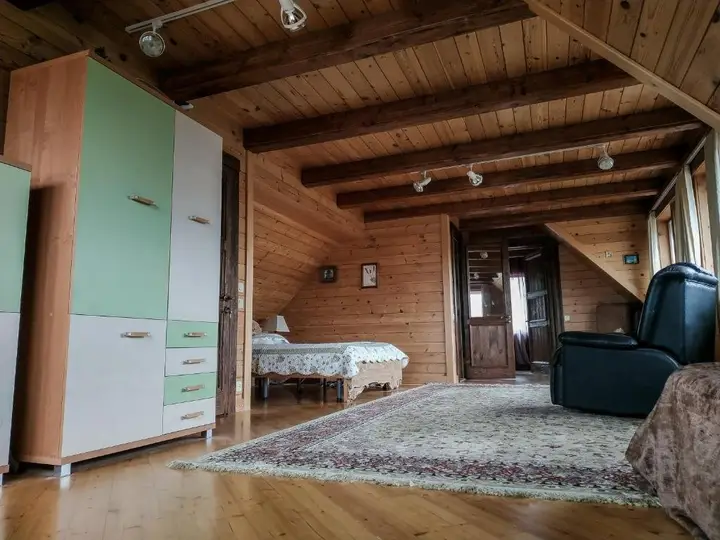 Алматы: Wooden Guest House