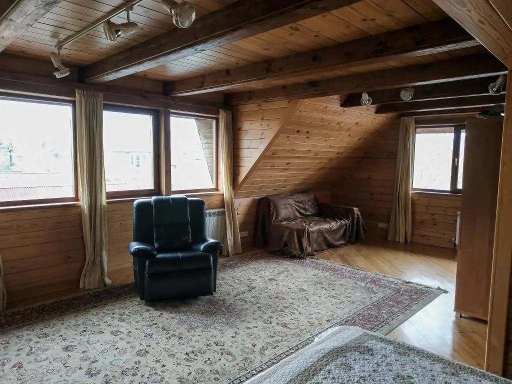 Алматы: Wooden Guest House